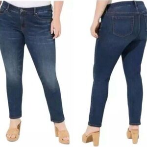 Torrid Boyfriend Straight Jeans size 10 Vintage Stretch High Rise